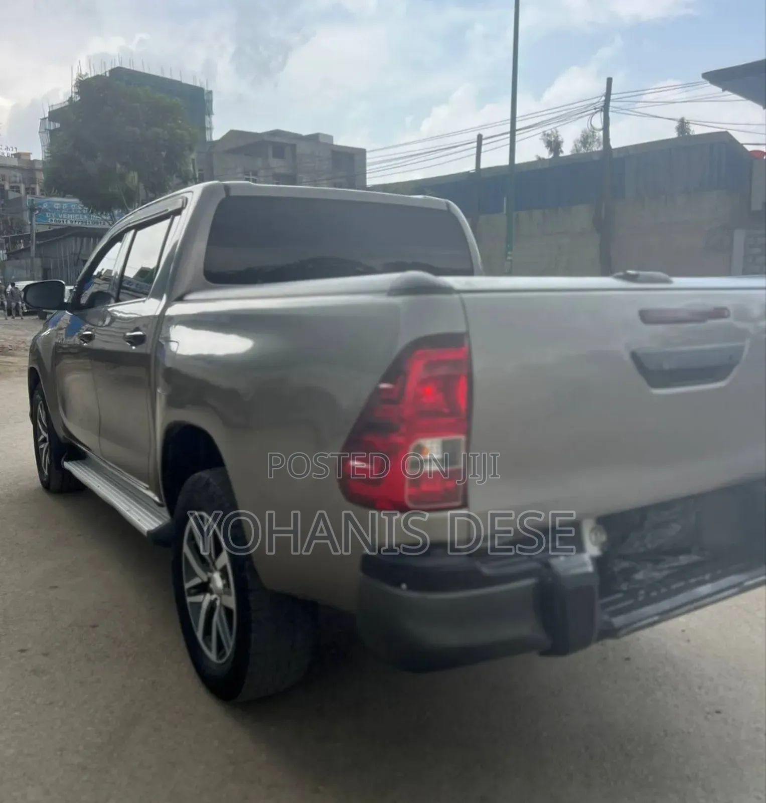 Toyota Hilux 2020 Gray