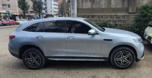 Mercedes-Benz EQE 2023 Blue