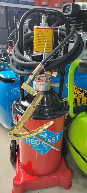 High Pressure Grease Injector Red East 12 Lit