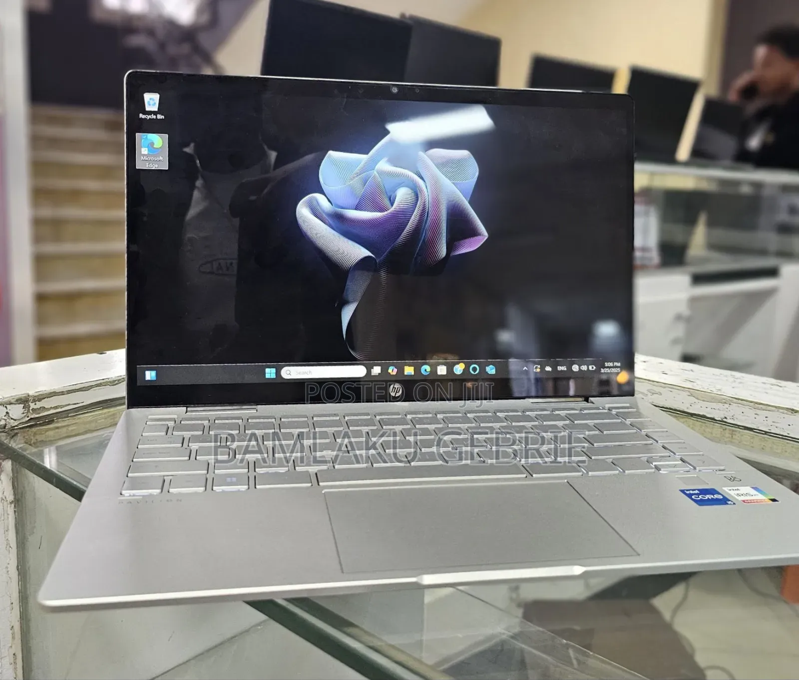 New Laptop HP Pavilion X360 8GB Intel Core I5 SSD 512GB