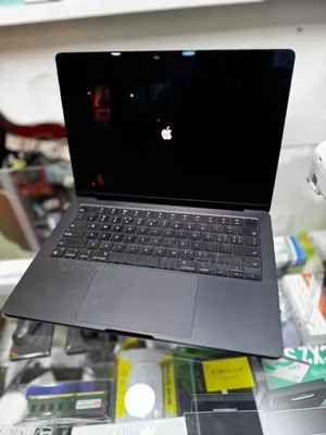 New Laptop Apple MacBook Pro 2024 M4 14-Inch 16GB SSD 1T