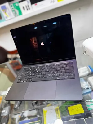 New Laptop Apple MacBook Pro 2024 M4 14-Inch 16GB SSD 1T