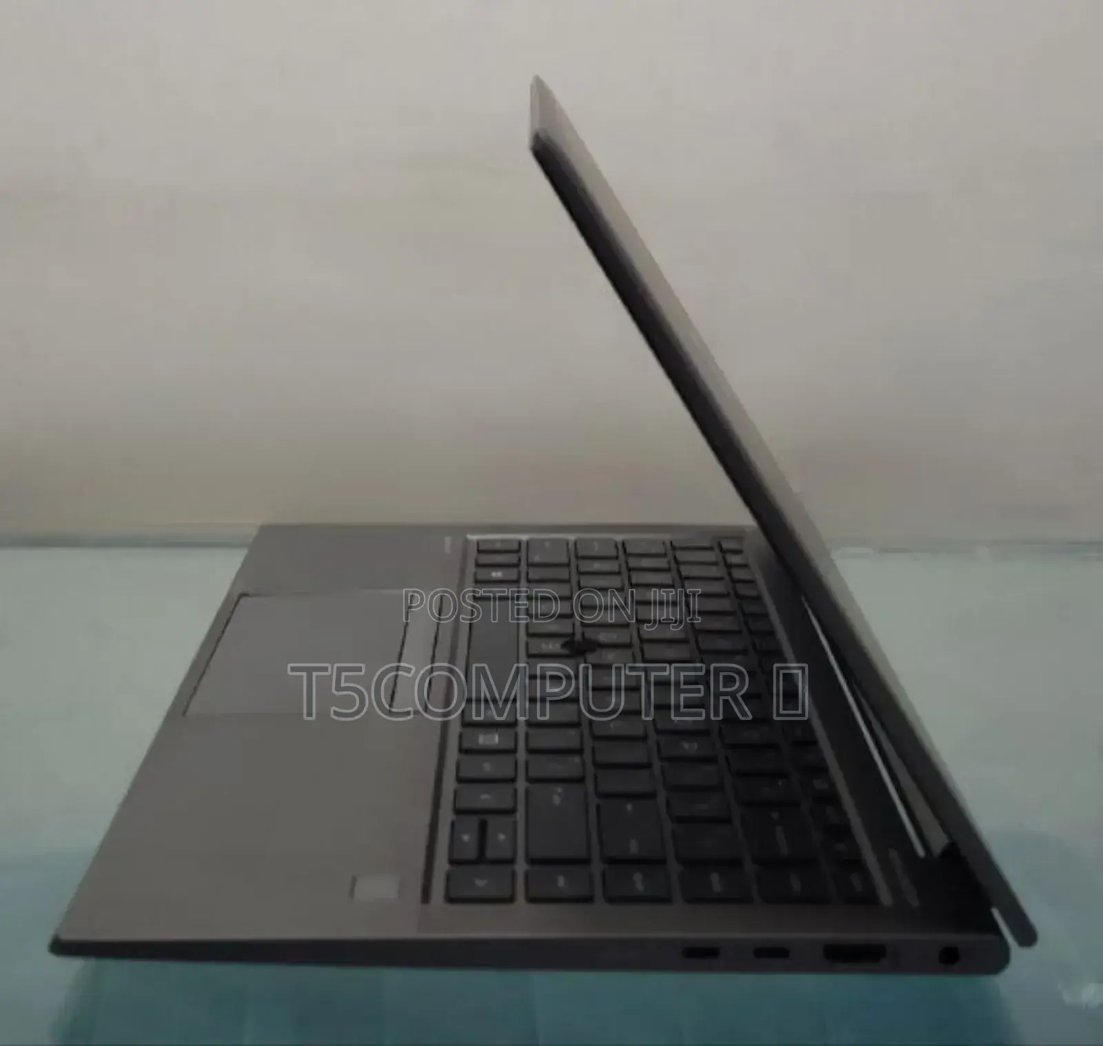 New Laptop HP ZBook Firefly 14 G7 16GB Intel Core I7 SSD 512GB