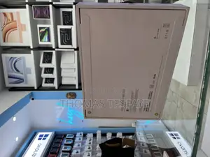 New Laptop Apple MacBook Air 2025 M4 13-Inch 16GB Apple M4 SSD 256GB