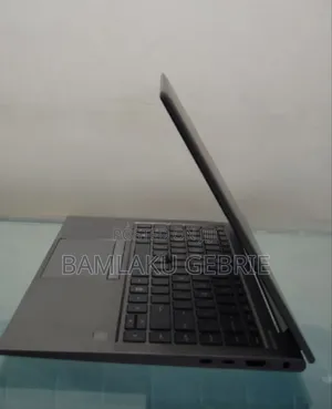 New Laptop HP ZBook Firefly 14 G7 16GB Intel Core I7 SSD 512GB