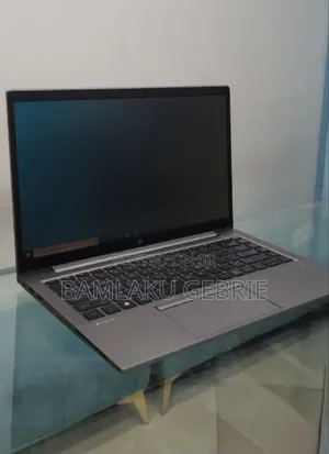 New Laptop HP ZBook Firefly 14 G7 16GB Intel Core I7 SSD 512GB