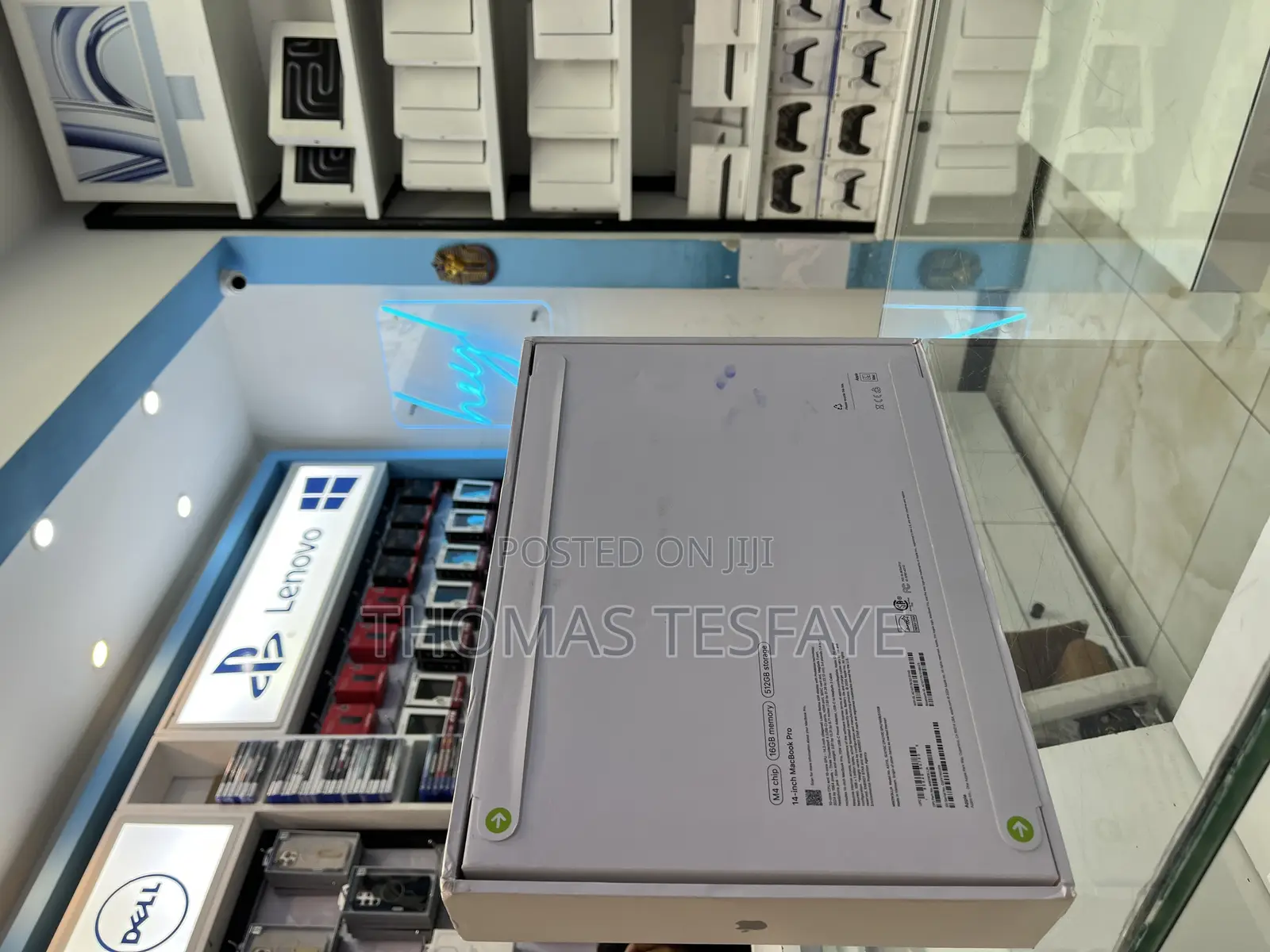 New Laptop Apple MacBook Pro 2024 M4 14-Inch 16GB Apple M4 SSD 512GB