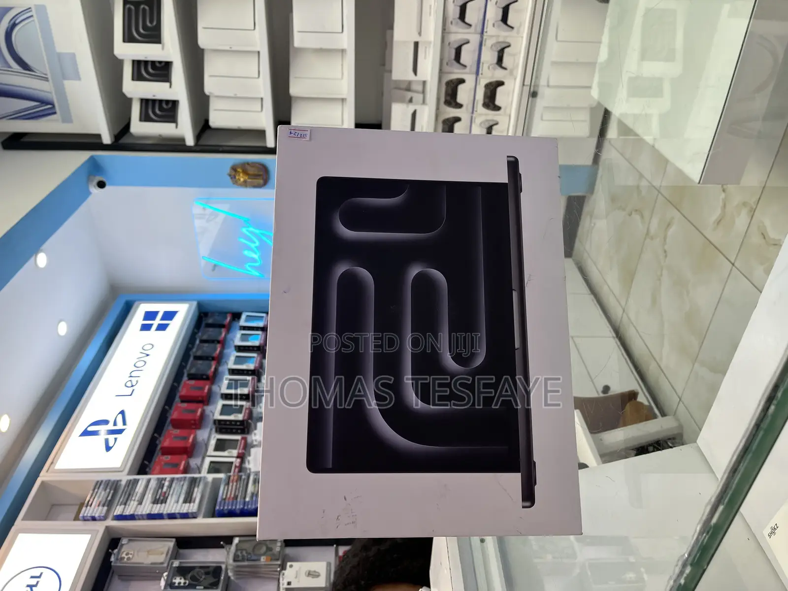 New Laptop Apple MacBook Pro 2024 M4 14-Inch 16GB Apple M4 SSD 512GB