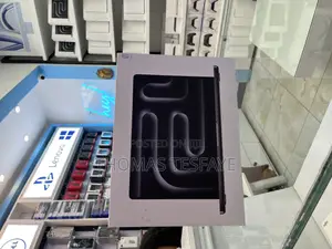 New Laptop Apple MacBook Pro 2024 M4 14-Inch 16GB Apple M4 SSD 512GB