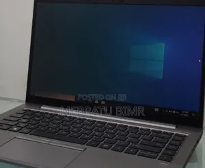 New Laptop HP ZBook Firefly G8 16GB Intel Core I7 SSD 512GB