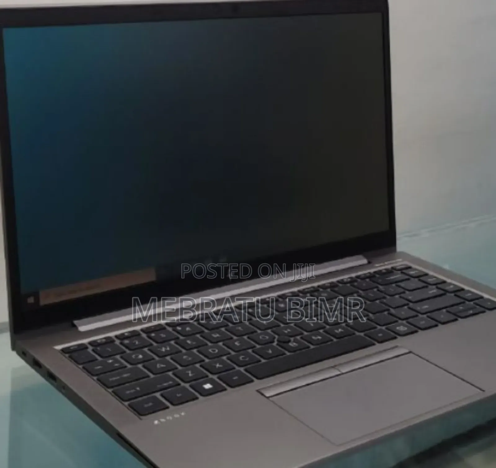 New Laptop HP ZBook Firefly G8 16GB Intel Core I7 SSD 512GB