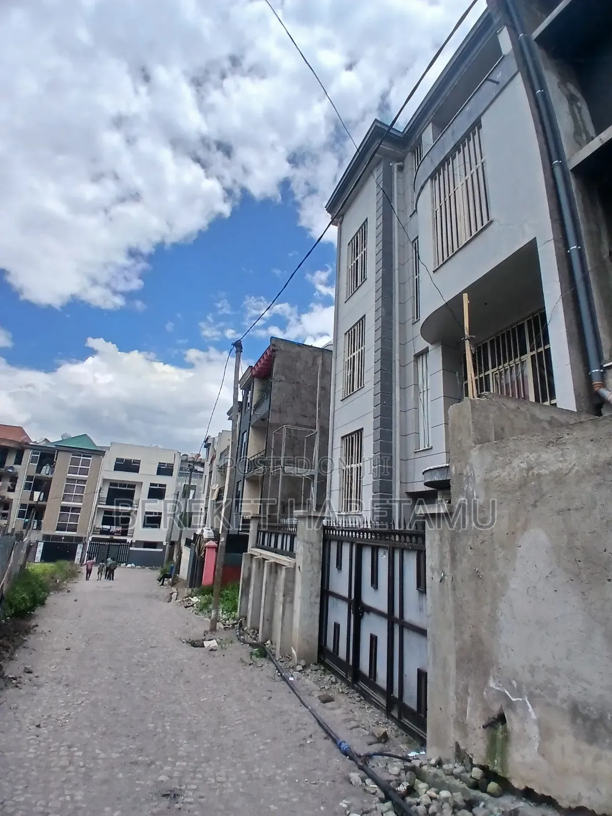 6bdrm House in አዲስአበባ, Nifas Silk-Lafto for sale