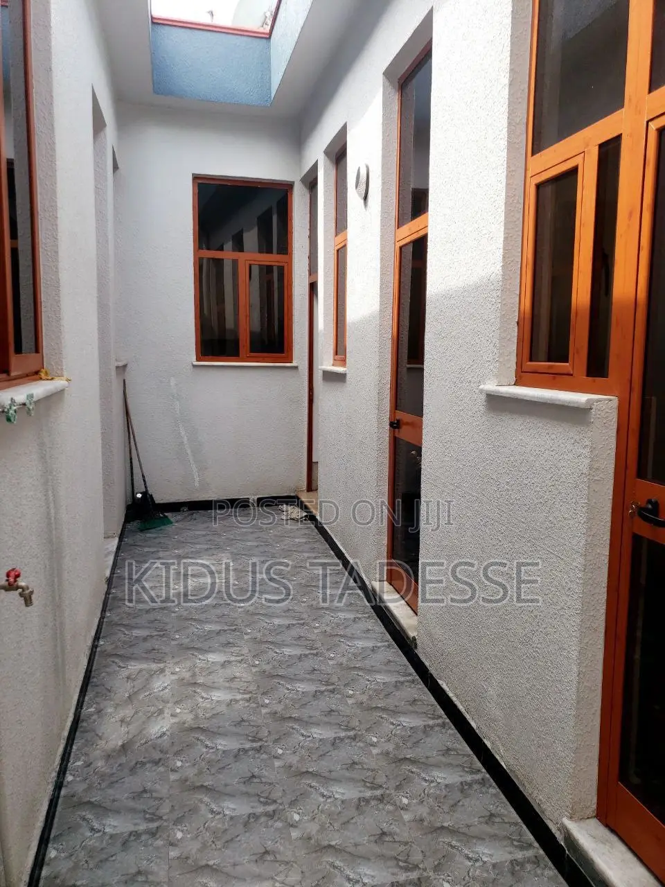 Furnished 5bdrm Villa in Villa For Sale, Bole for sale