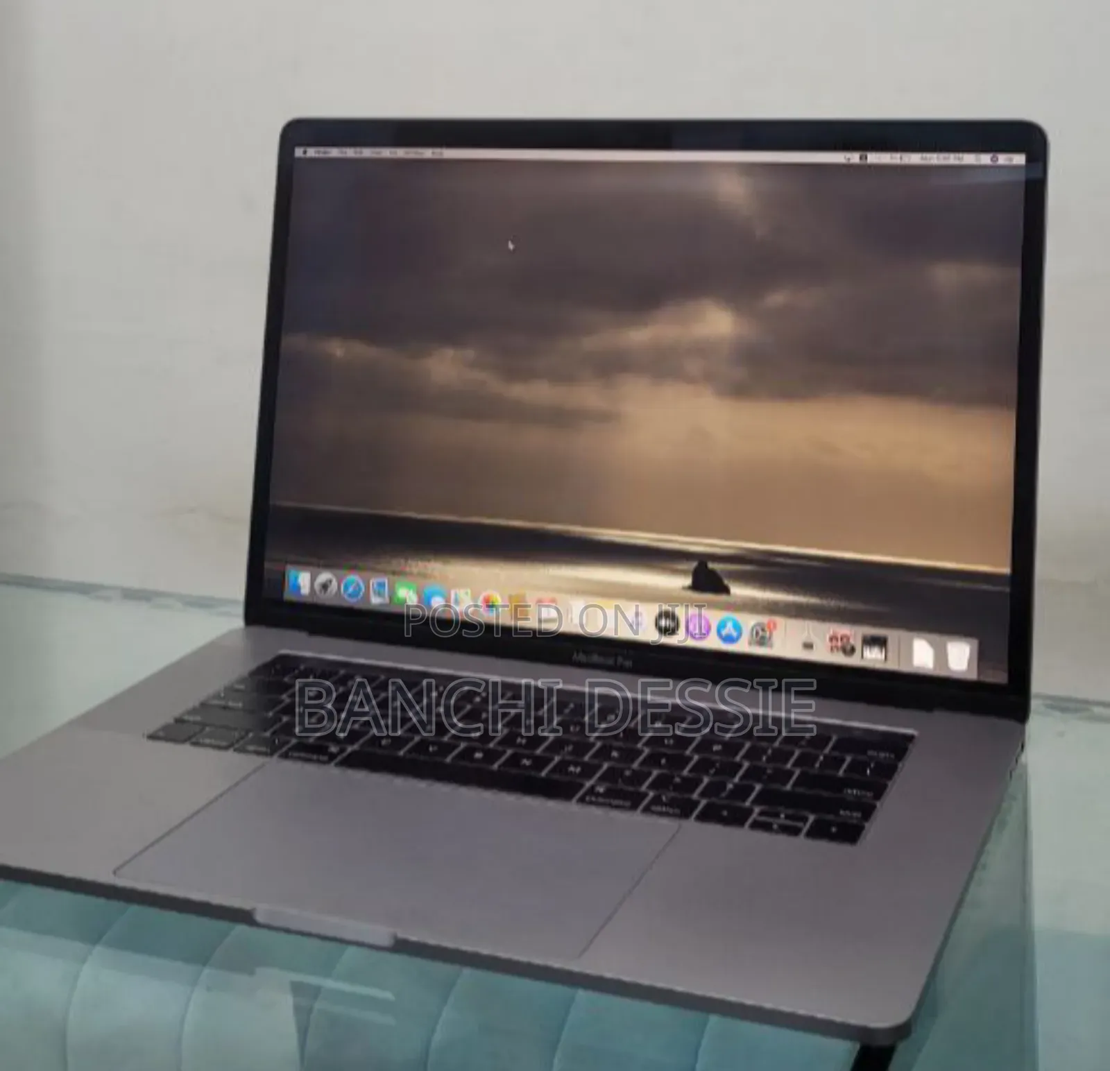 New Laptop Apple MacBook Pro 2019 32GB Intel Core i9 SSD 1T