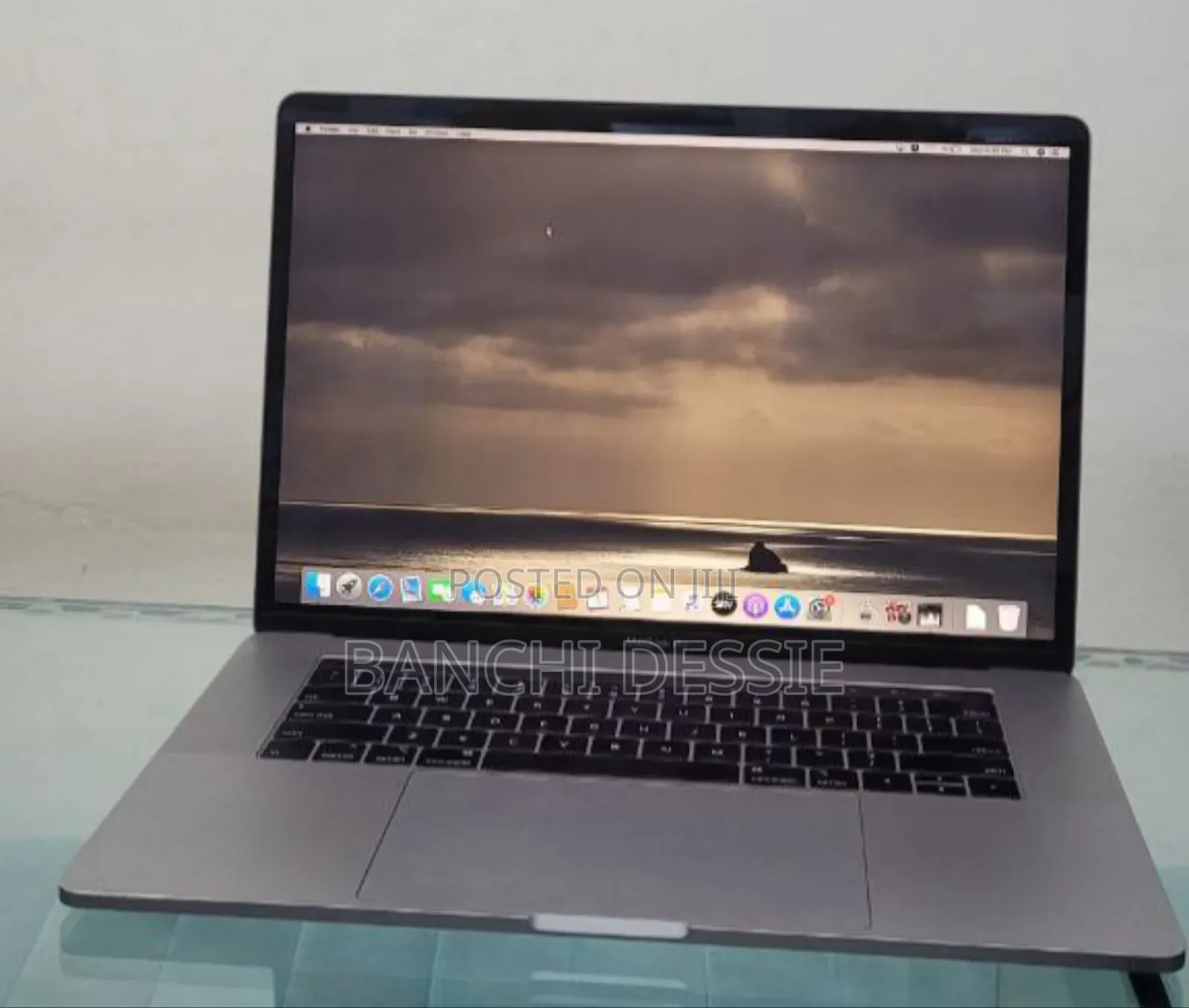New Laptop Apple MacBook Pro 2019 32GB Intel Core i9 SSD 1T