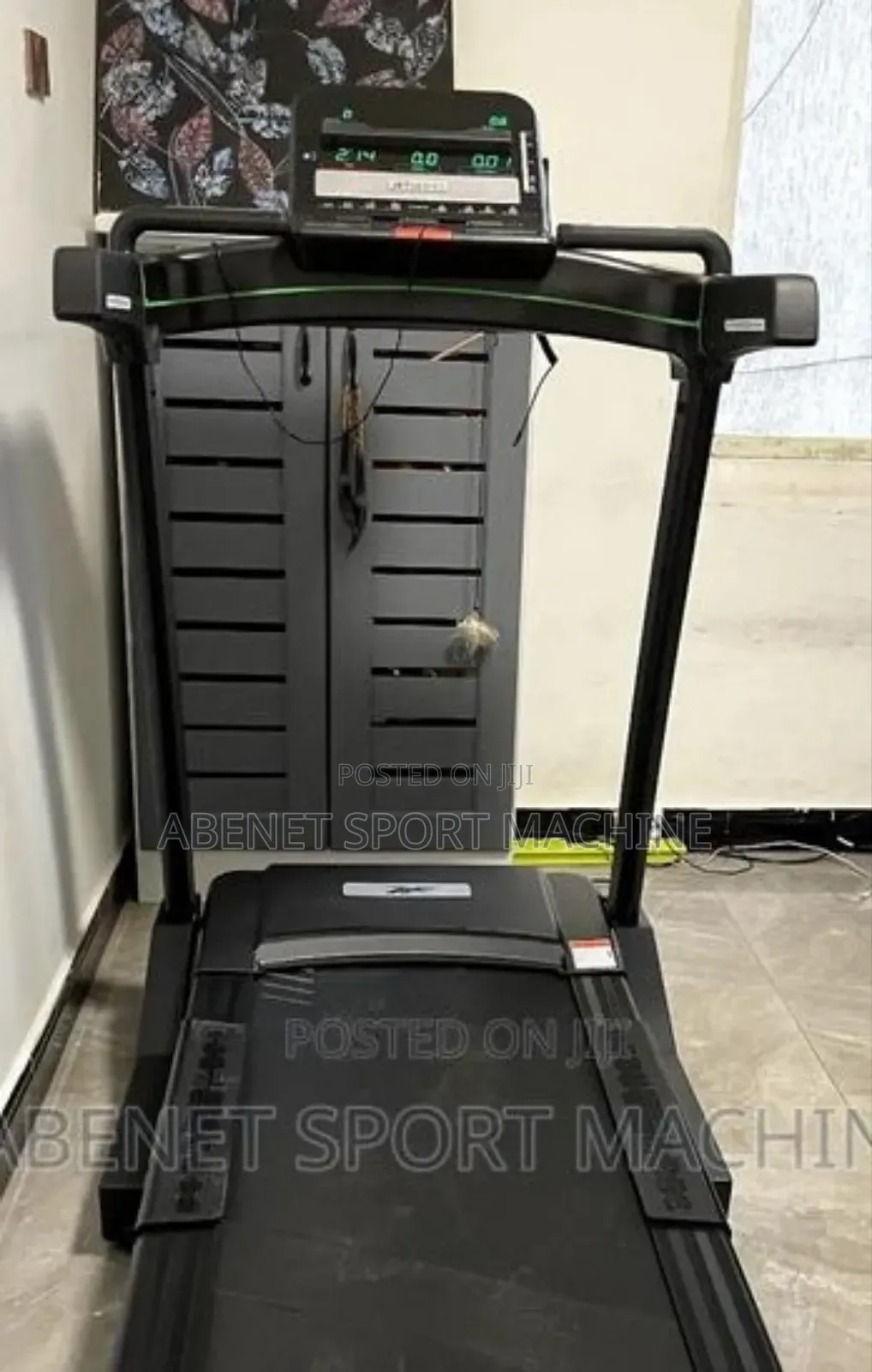 አዲስ የገባ ዘመናዊ Reebok Jet200 የመሮጫ ማሽን
