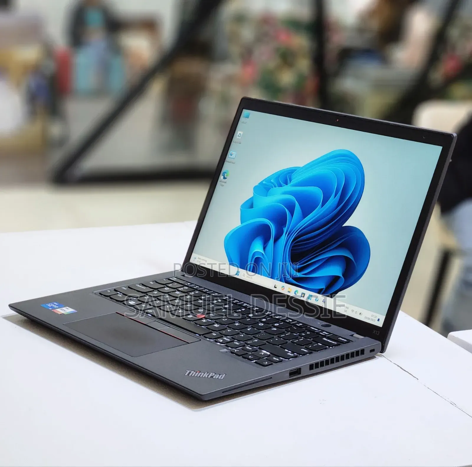 New Laptop Lenovo Thinkpad x13 Yoga 16GB Intel Core i5 SSD 512GB