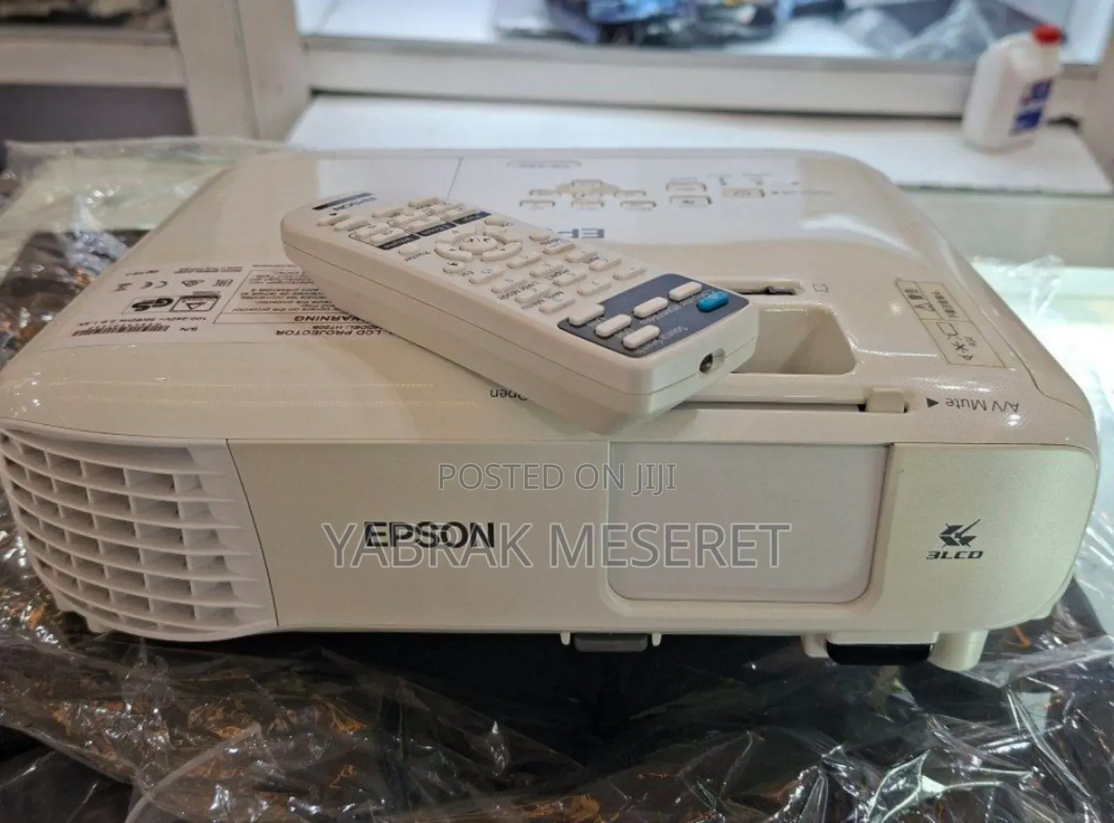 Brand New Epson Projector With Bag Model Name: Cb -X49