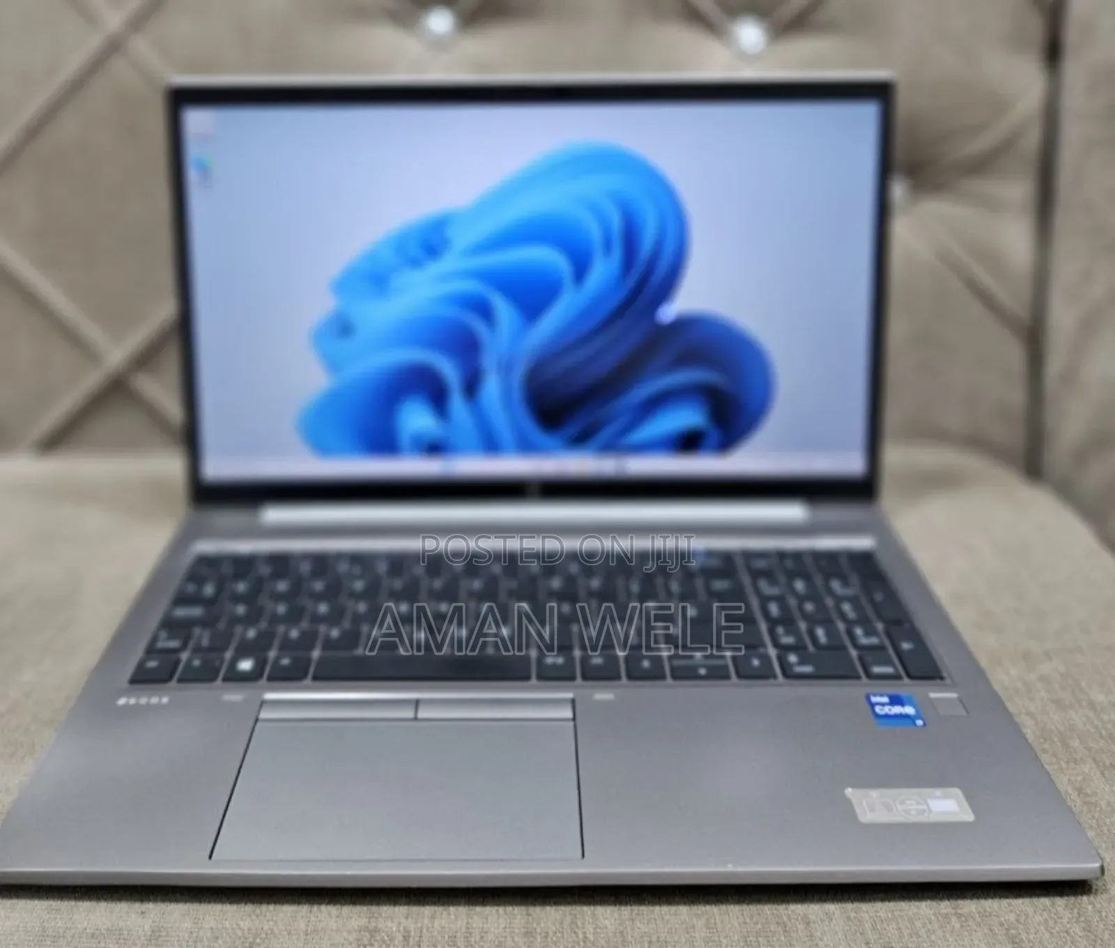 New Laptop HP ZBook Firefly G8 32GB Intel Core I7 SSD 1T