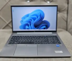 New Laptop HP ZBook Firefly G8 32GB Intel Core I7 SSD 1T