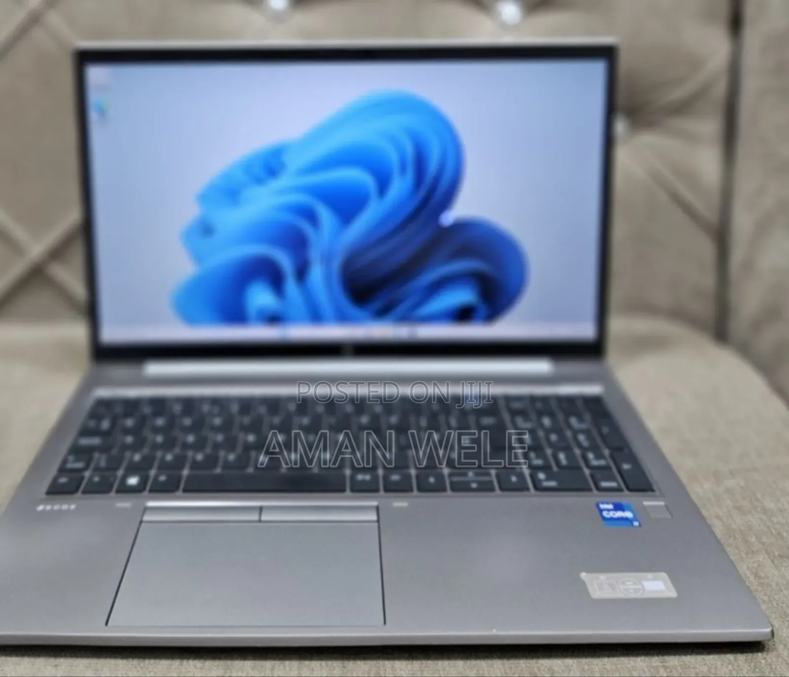 New Laptop HP ZBook Firefly G8 32GB Intel Core I7 SSD 1T