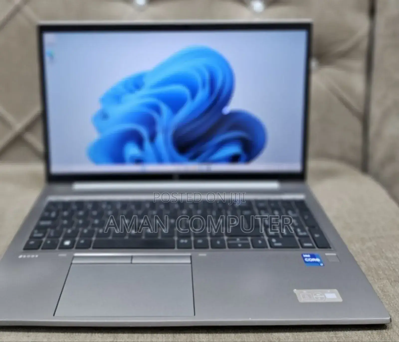New Laptop HP ZBook Firefly G8 32GB Intel Core I7 SSD 1T