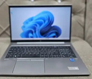 New Laptop HP ZBook Firefly G8 32GB Intel Core I7 SSD 1T