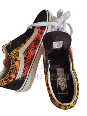 Vans Old Skool – Limited Edition Orange/Black “Off the Wall"