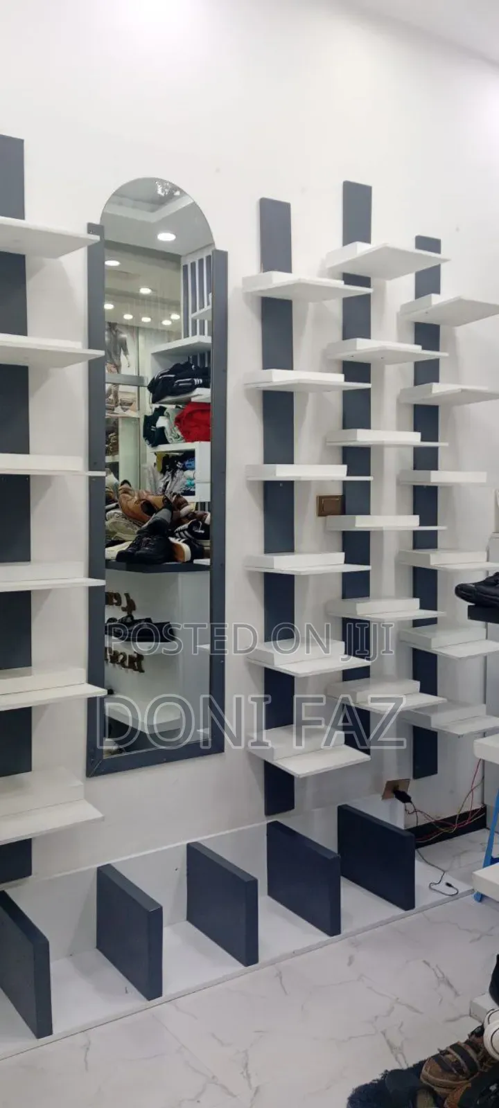 Shop Around Jemo 1 Display