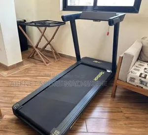 Photo - የመሮጫ ማሽን የአዉሮፓ ስታንዳርድ Reebok Fr20z