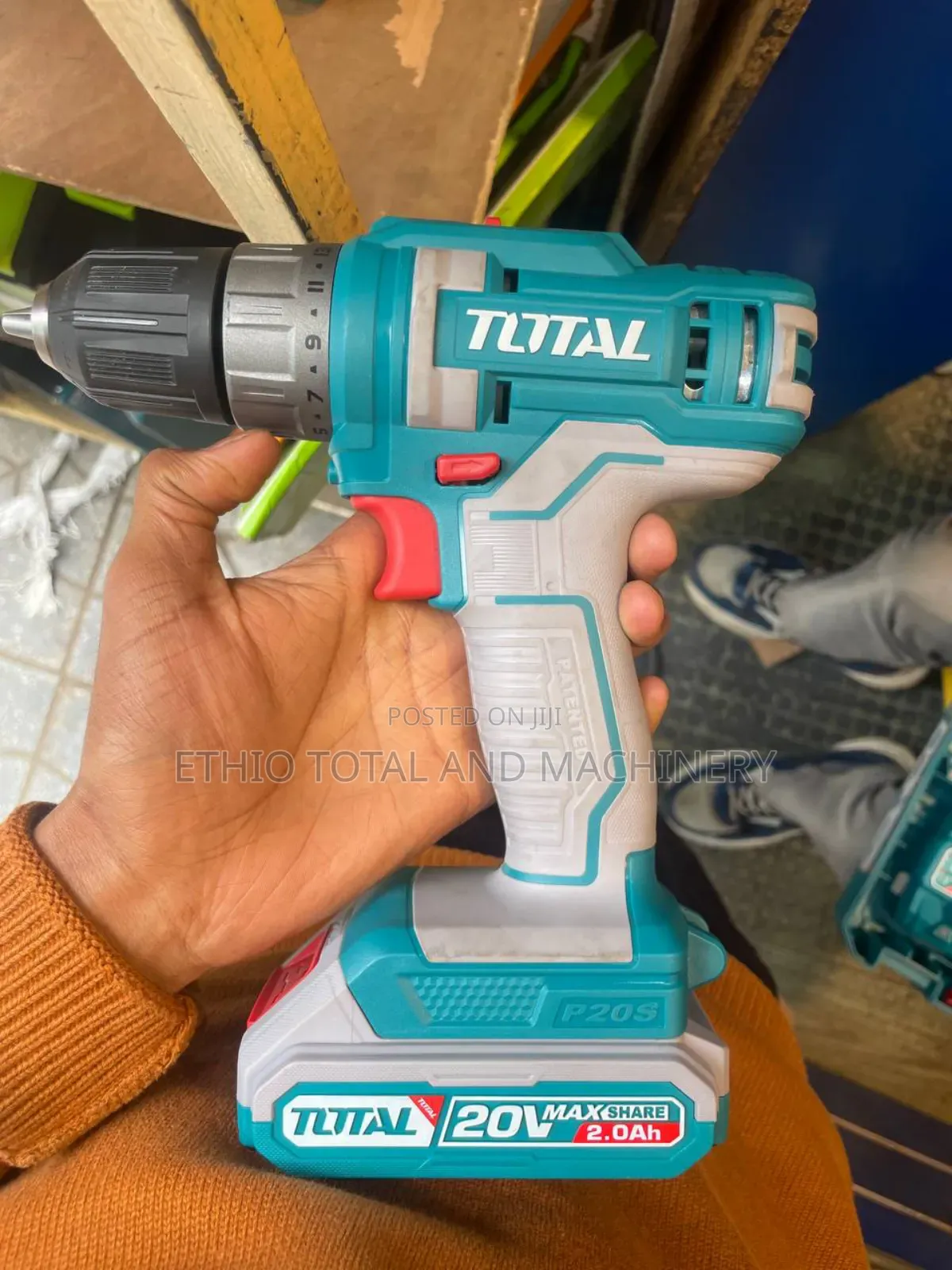 Total 20 Volt Drill Chargeable