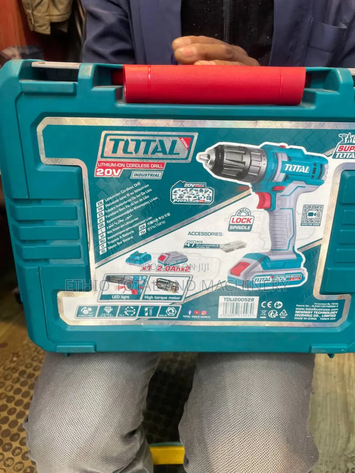 Total 20 Volt Drill Chargeable