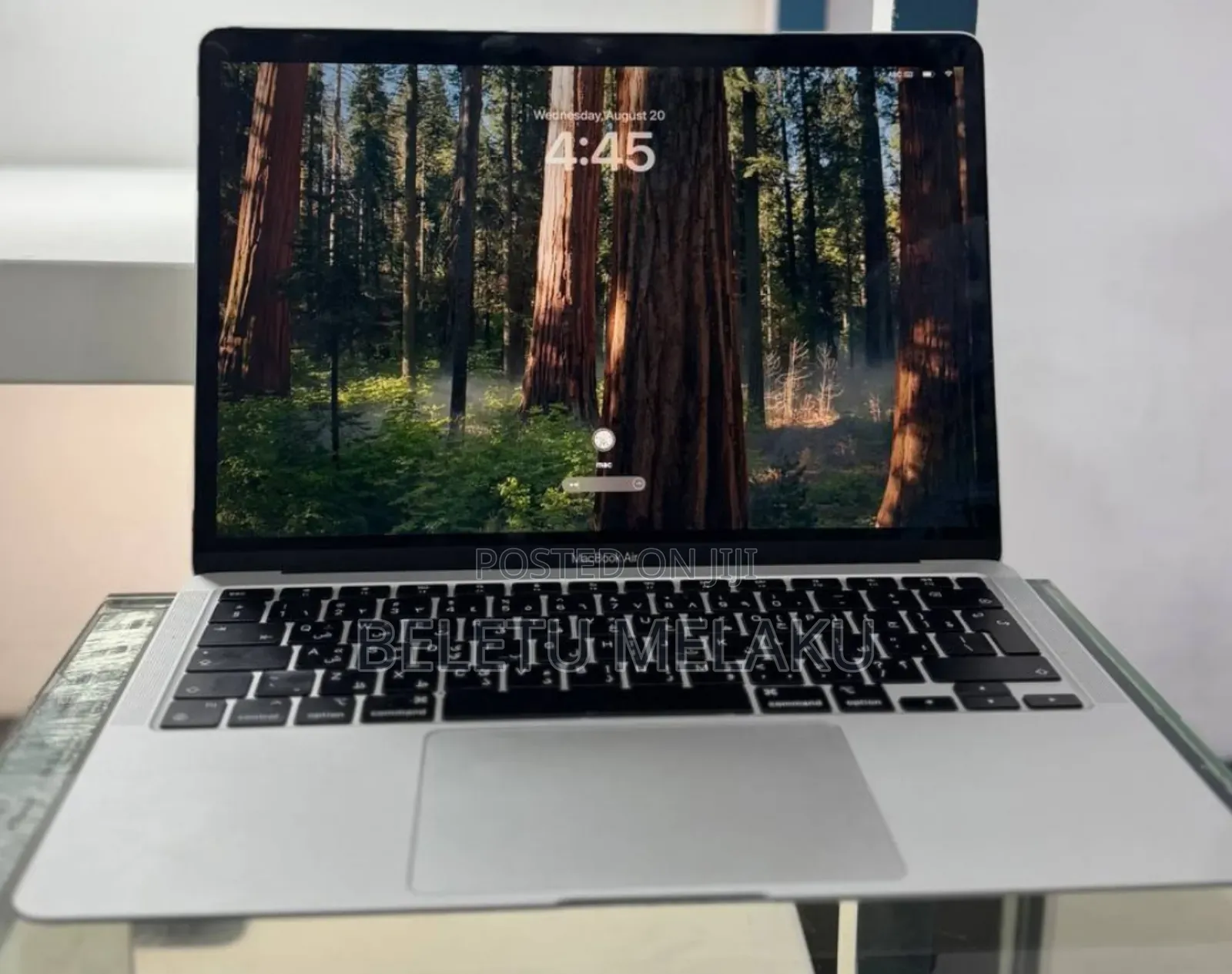 New Laptop Apple MacBook Air 2020 M1 8GB Apple M1 SSD 256GB