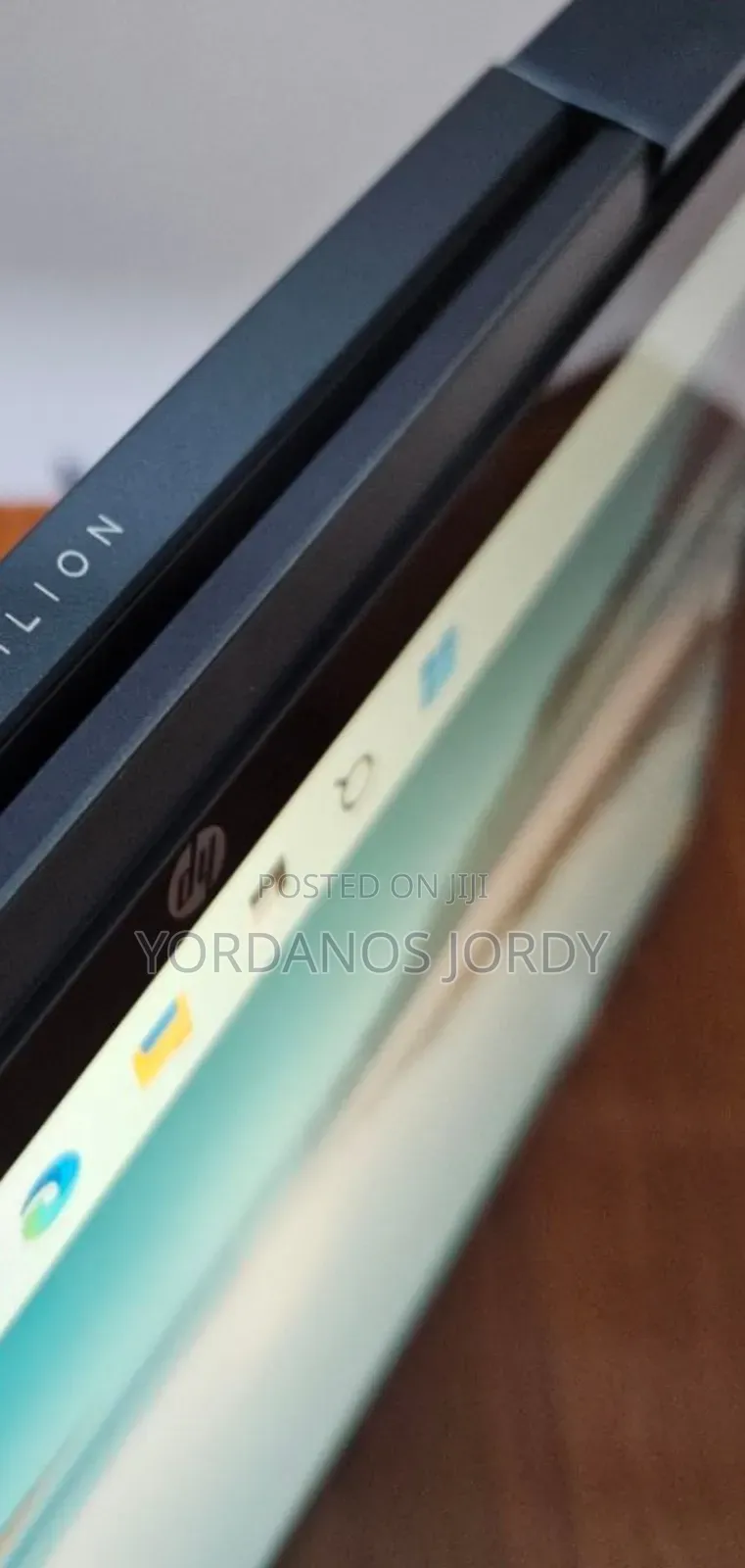 New Laptop HP Pavilion X360 8GB Intel Core I3 SSD 256GB