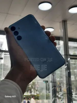 Photo - Samsung Galaxy M15 128 GB Gray