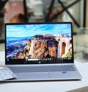 New Laptop HP Stream Notebook 8GB Intel Core I3 SSD 256GB