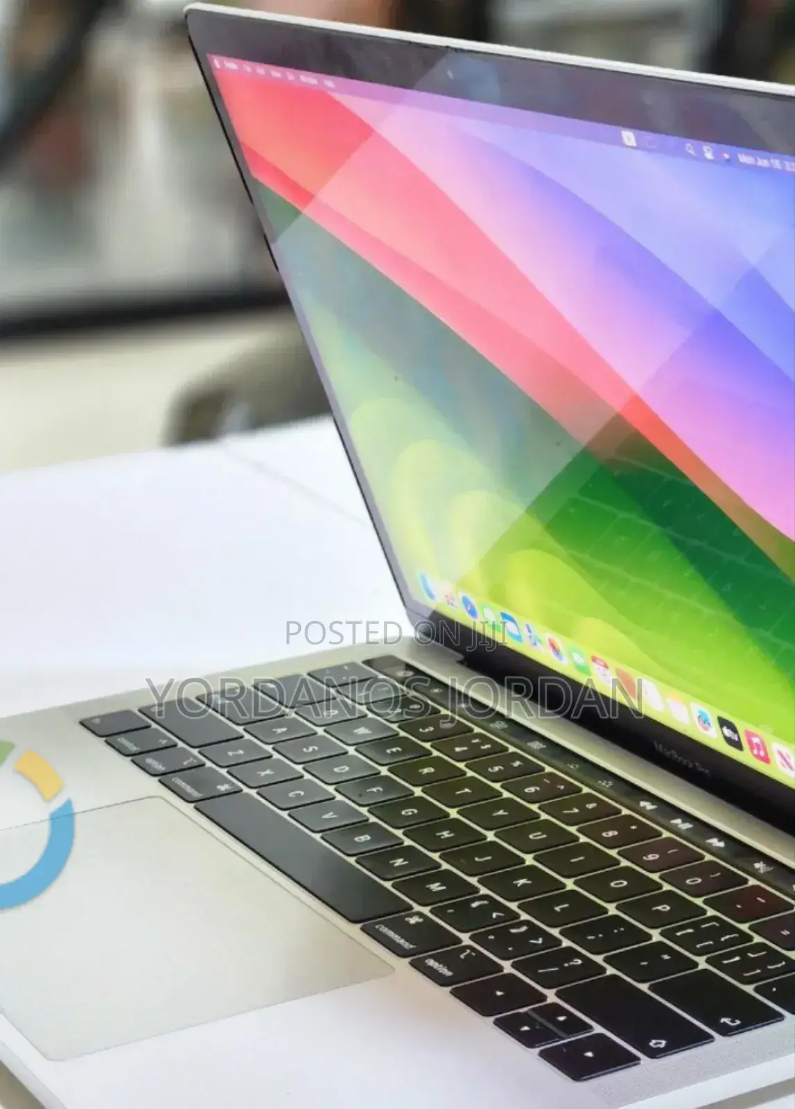 New Laptop Apple MacBook Pro 2018 8GB Intel Core I5 SSD 256GB