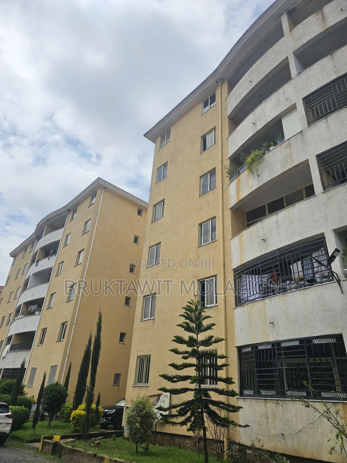 3bdrm Apartment in አያት መን, Bole for sale