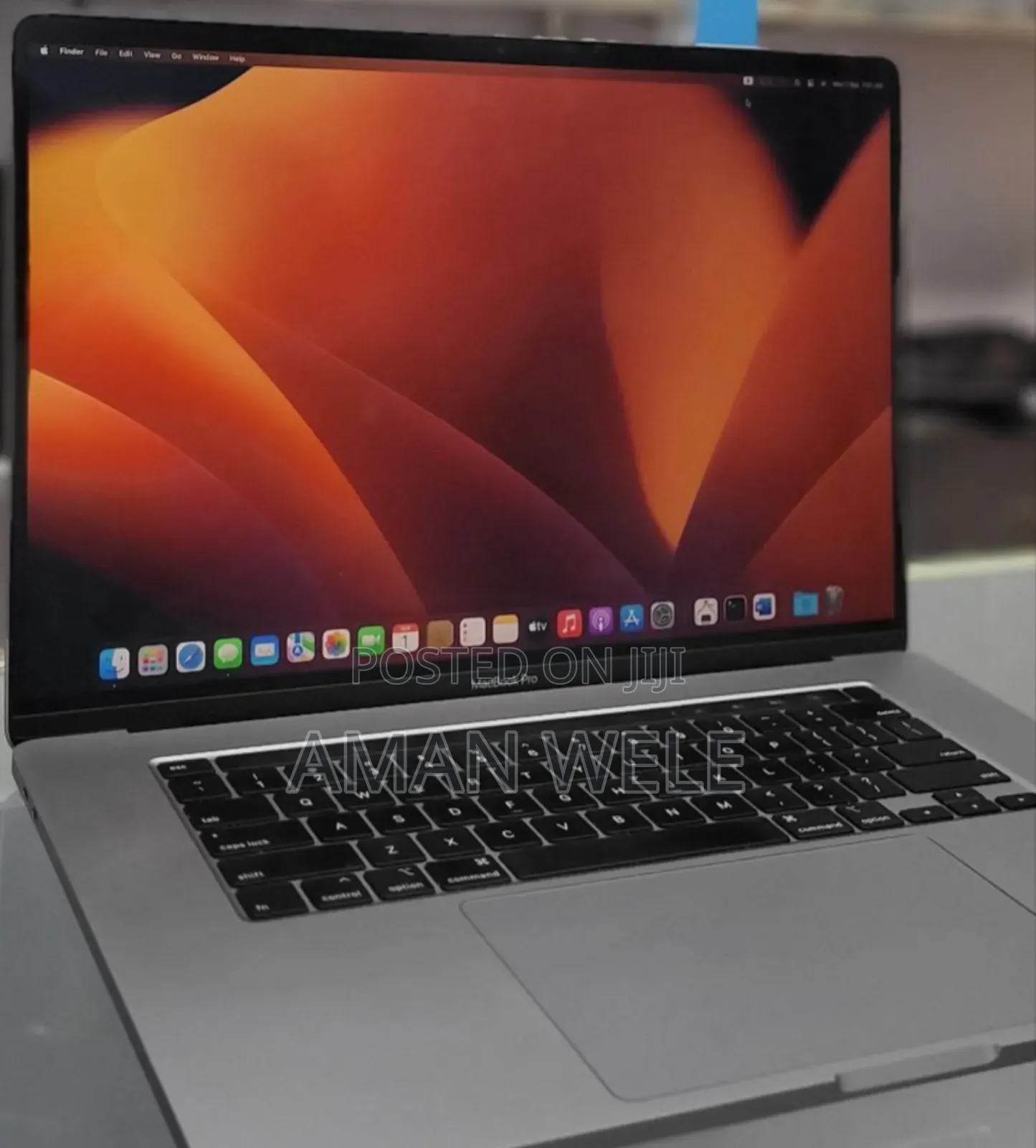 New Laptop Apple MacBook Pro 2019 16GB Intel Core I7 SSD 512GB