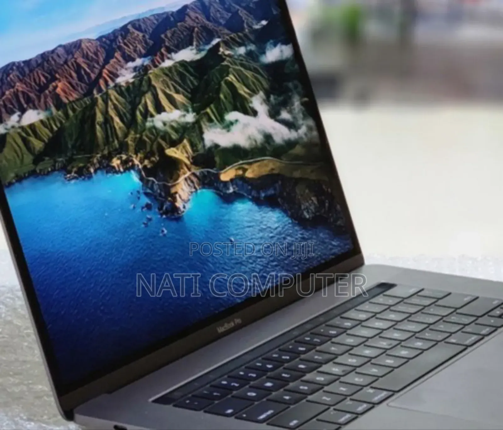 New Laptop Apple MacBook Pro 2017 16GB Intel Core I7 SSD 512GB