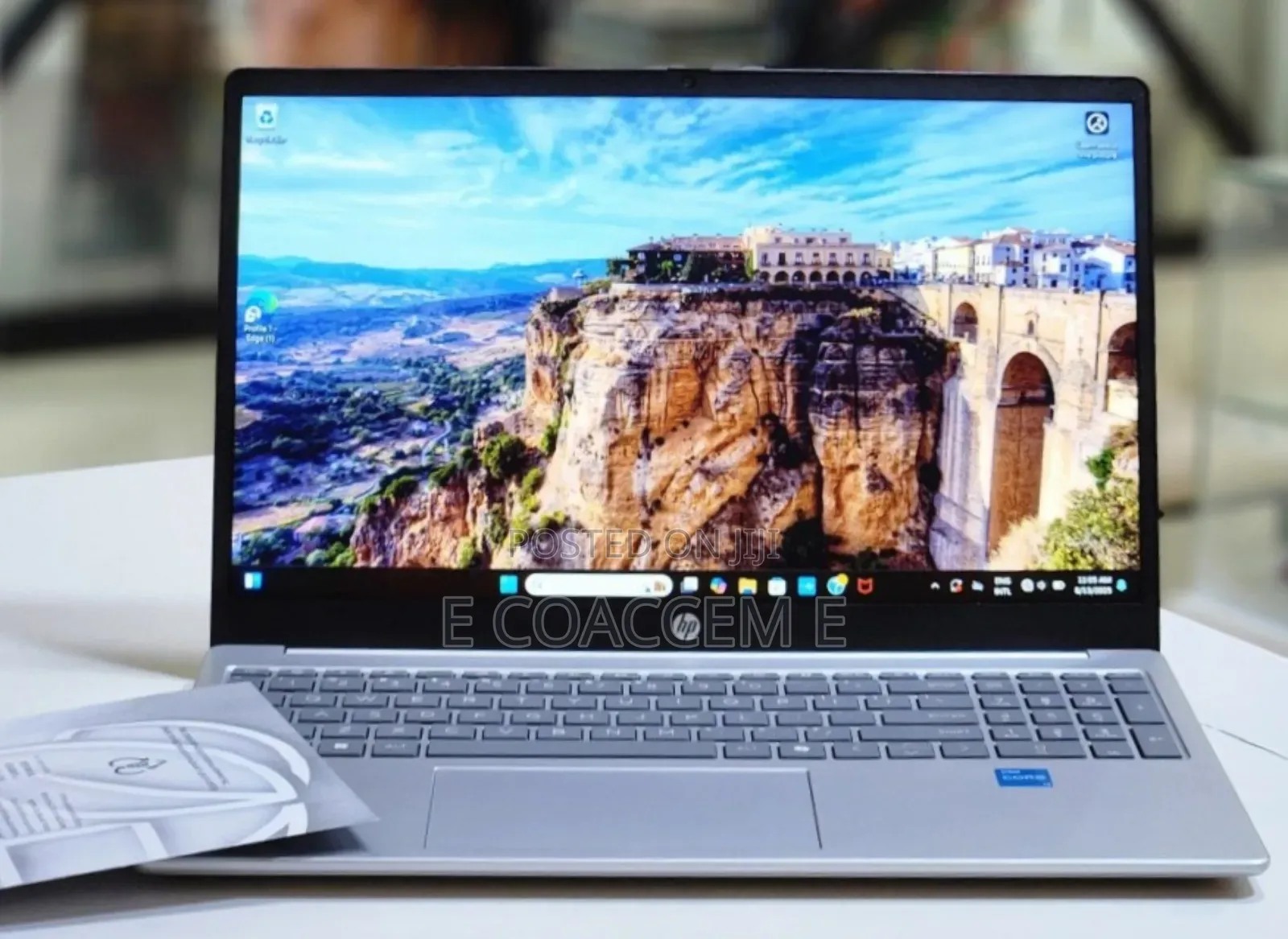 New Laptop HP 8GB Intel Core I3 SSD 256GB