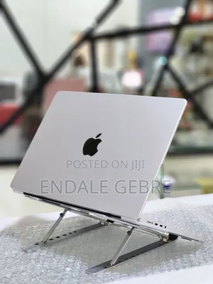 New Laptop Apple MacBook Pro 2021 M1 16GB Apple M1 Pro SSD 512GB