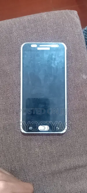 Samsung Galaxy J7 16 GB Gray