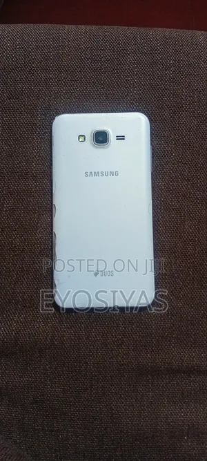Samsung Galaxy J7 16 GB Gray