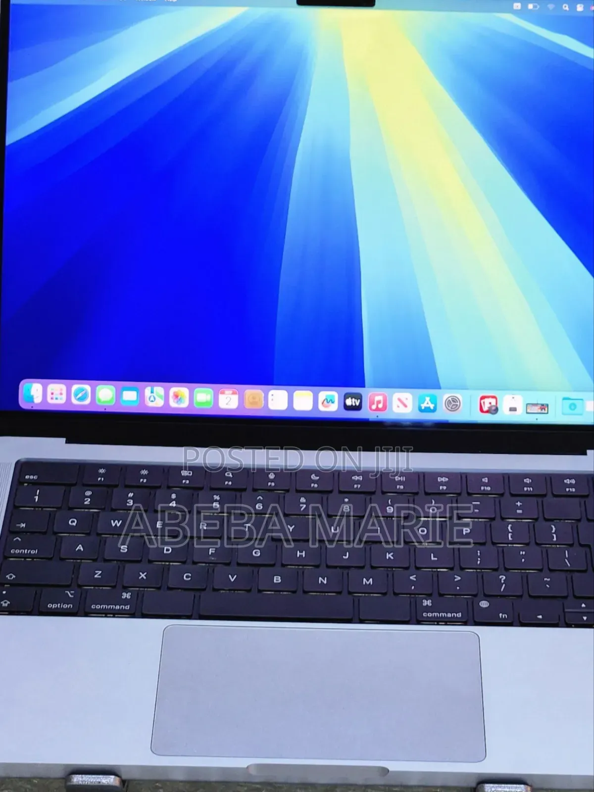New Laptop Apple MacBook Pro M1 16GB Apple M1 Pro SSD 512GB