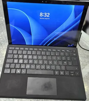 Photo - New Laptop Microsoft Surface 8GB Intel Core I5 SSD 256GB