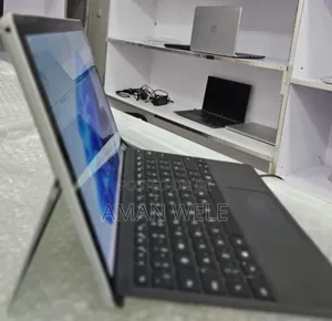 New Laptop Microsoft Surface 8GB Intel Core I5 SSD 256GB