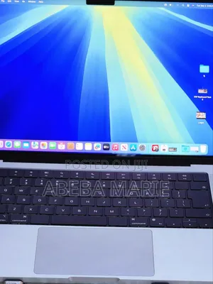 New Laptop Apple MacBook Pro M1 16GB Apple M1 Pro SSD 512GB