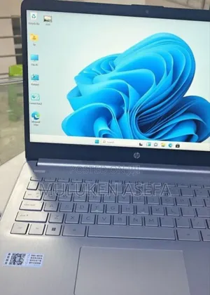 New Laptop HP Stream Notebook 8GB Intel Core I7 SSD 1T