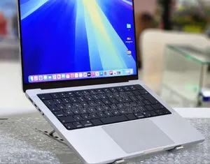 New Laptop Apple MacBook Pro M1 16GB Apple M1 Pro SSD 512GB